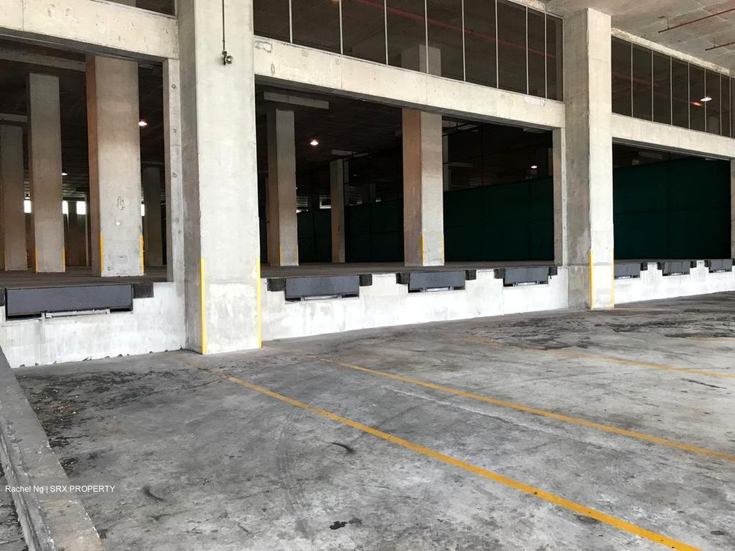 Gul Way (D22), Warehouse #572108561
